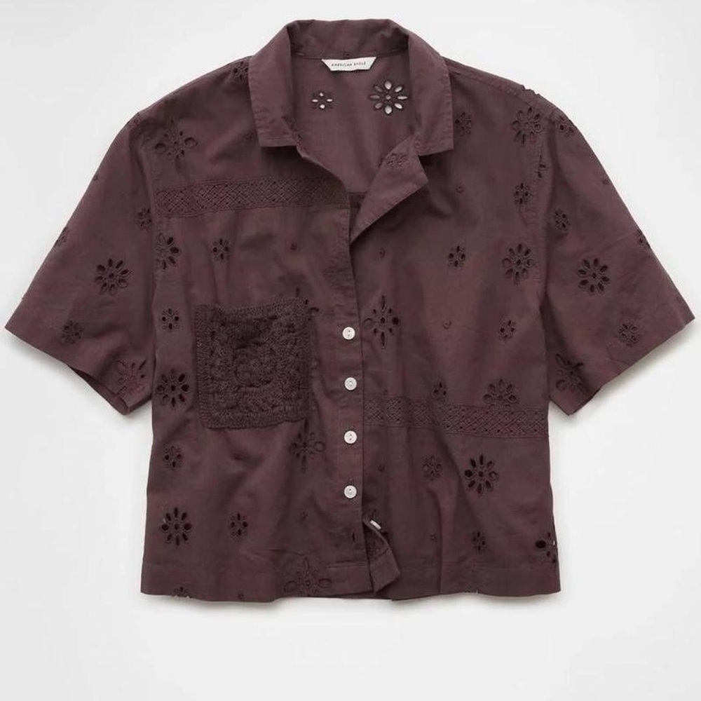 American Eagle Cropped Eyelet Button-Up